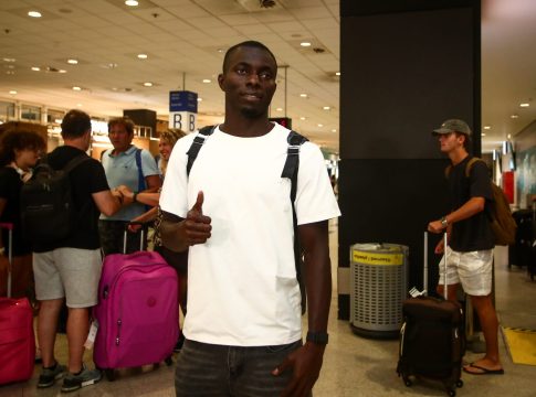 Τίποτα δεν γίνεται τυχαία: Θυμάσαι τον Αμπντούλι Μανέ – Χάλασε πάλι η μεταγραφή του