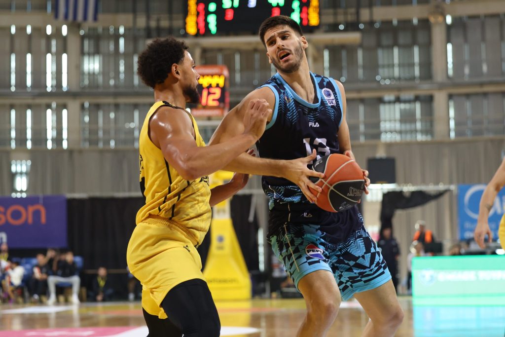 Παρελθόν από τον Κολοσσό Ρόδου ο Καμαριανός