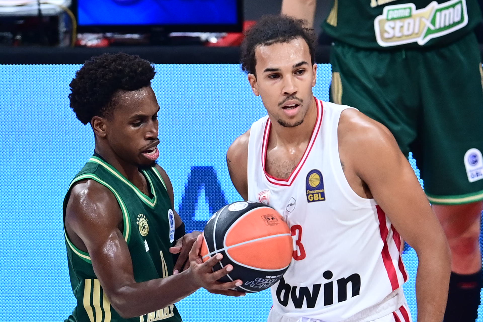 Η διαφορά νοοτροπίας, οι αντίθετοι βίοι των Σορτς – Γουόρντ και η περίπτωση του Χίφι (vids)