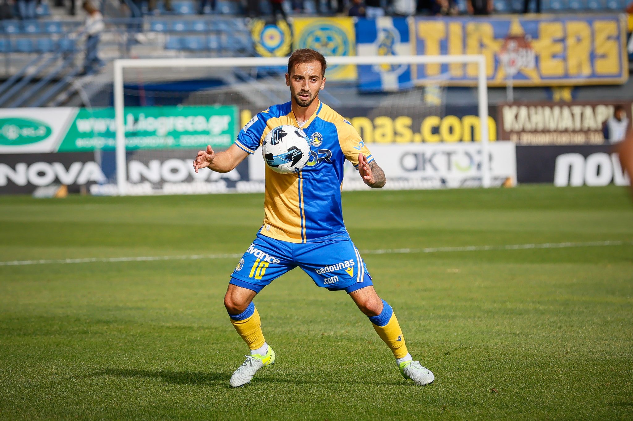 Με Έντερ και Δεληγιαννίδη η αποστολή του Αστέρα Τρίπολης για το ματς με την ΑΕΚ