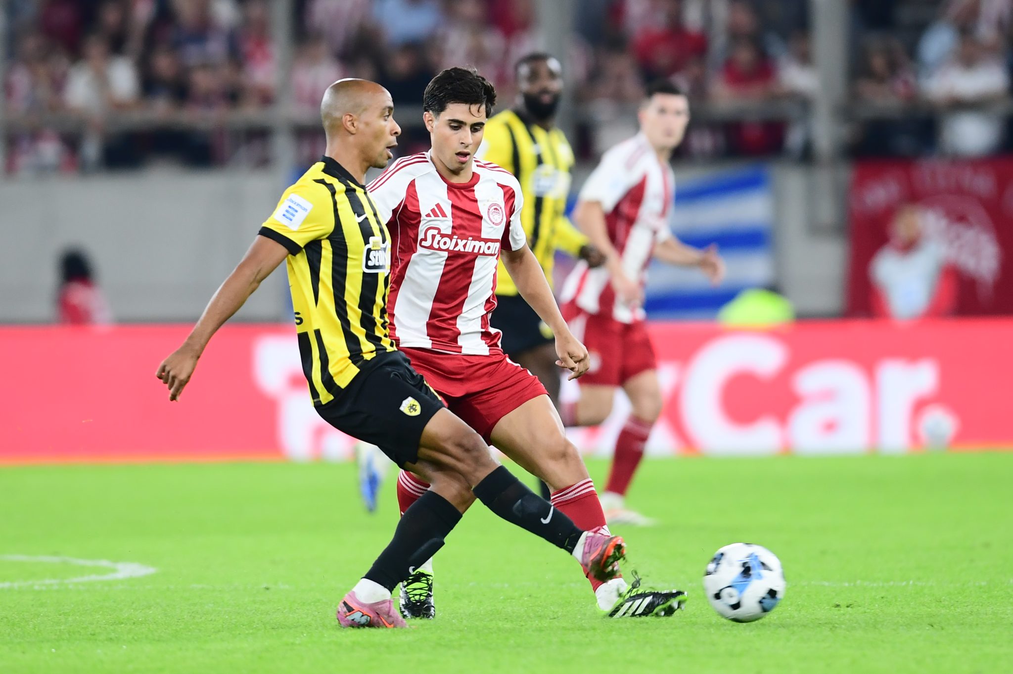 Ντέρμπι ΑΕΚ-Ολυμπιακός στην Allwyn Arena με αμέτρητες αγορές από το Πάμε Στοίχημα