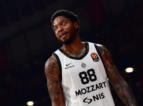 Εξελίξεις με Ταϊρίκ Τζόουνς: «Έχει ήδη οριστικοποιήσει τους όρους»