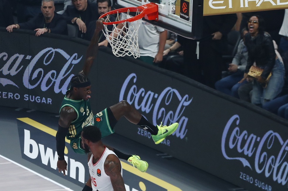 Φοβερός Ναν: Τα… έσπασε στο πρώτο δεκάλεπτο, αλλά μετά πέτυχε 12 πόντους σε 6 λεπτά