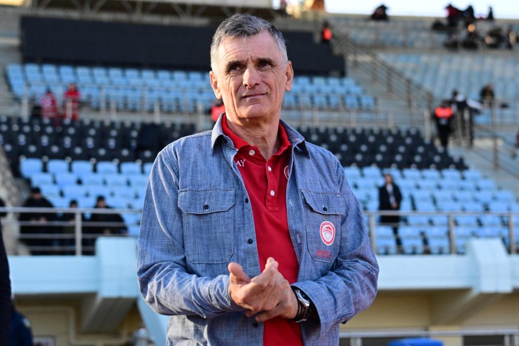 Έκπληξη Μέντι στο Περιστέρι – Η 11άδα του Ολυμπιακού