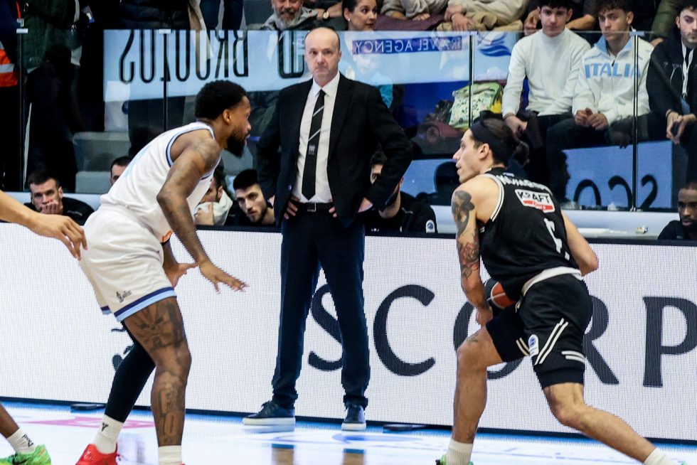 Ζντοβτς: «Χάσαμε πολλά σουτ και βολές»