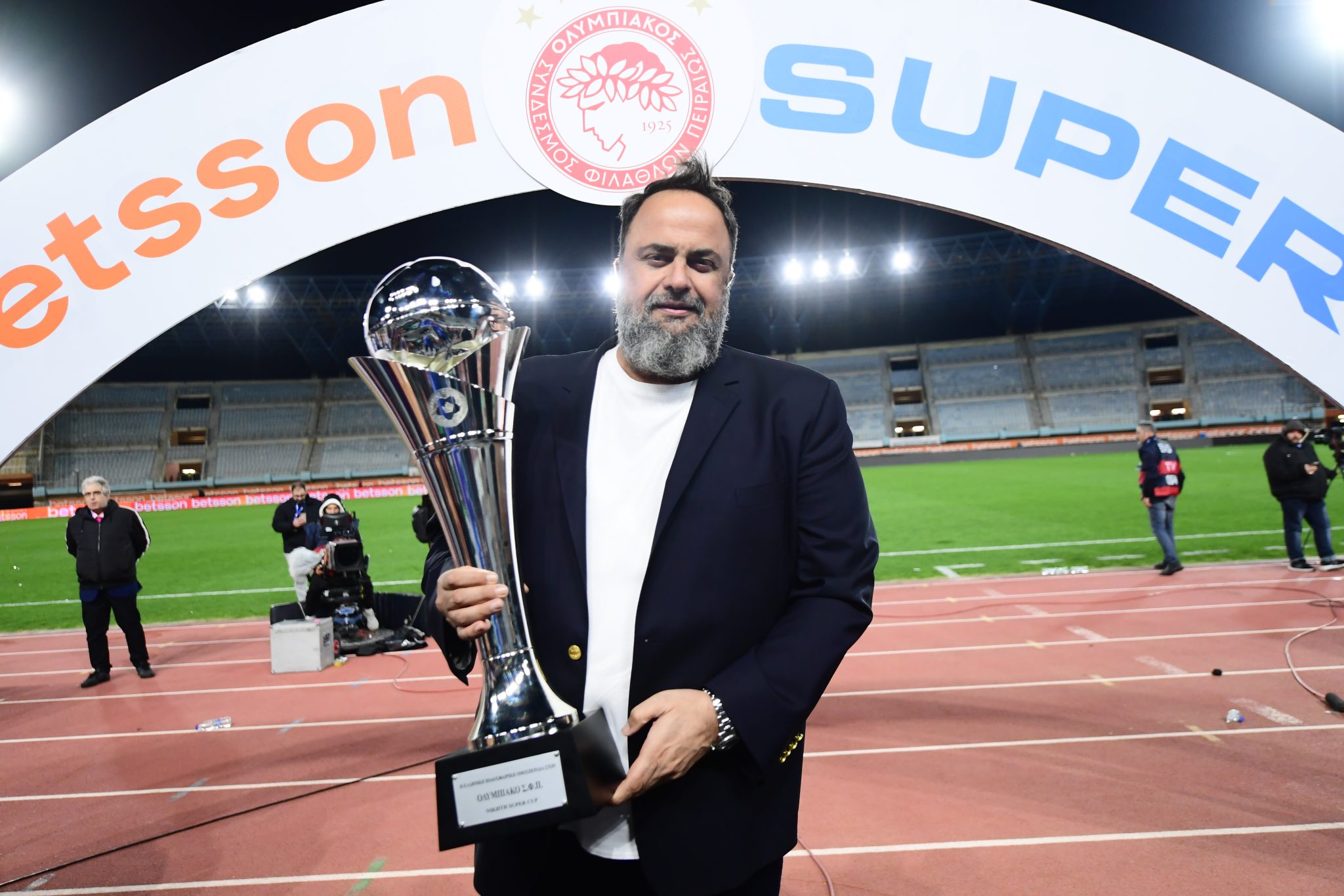 Το ιστορικό επίτευγμα του Βαγγέλη Μαρινάκη (vid)