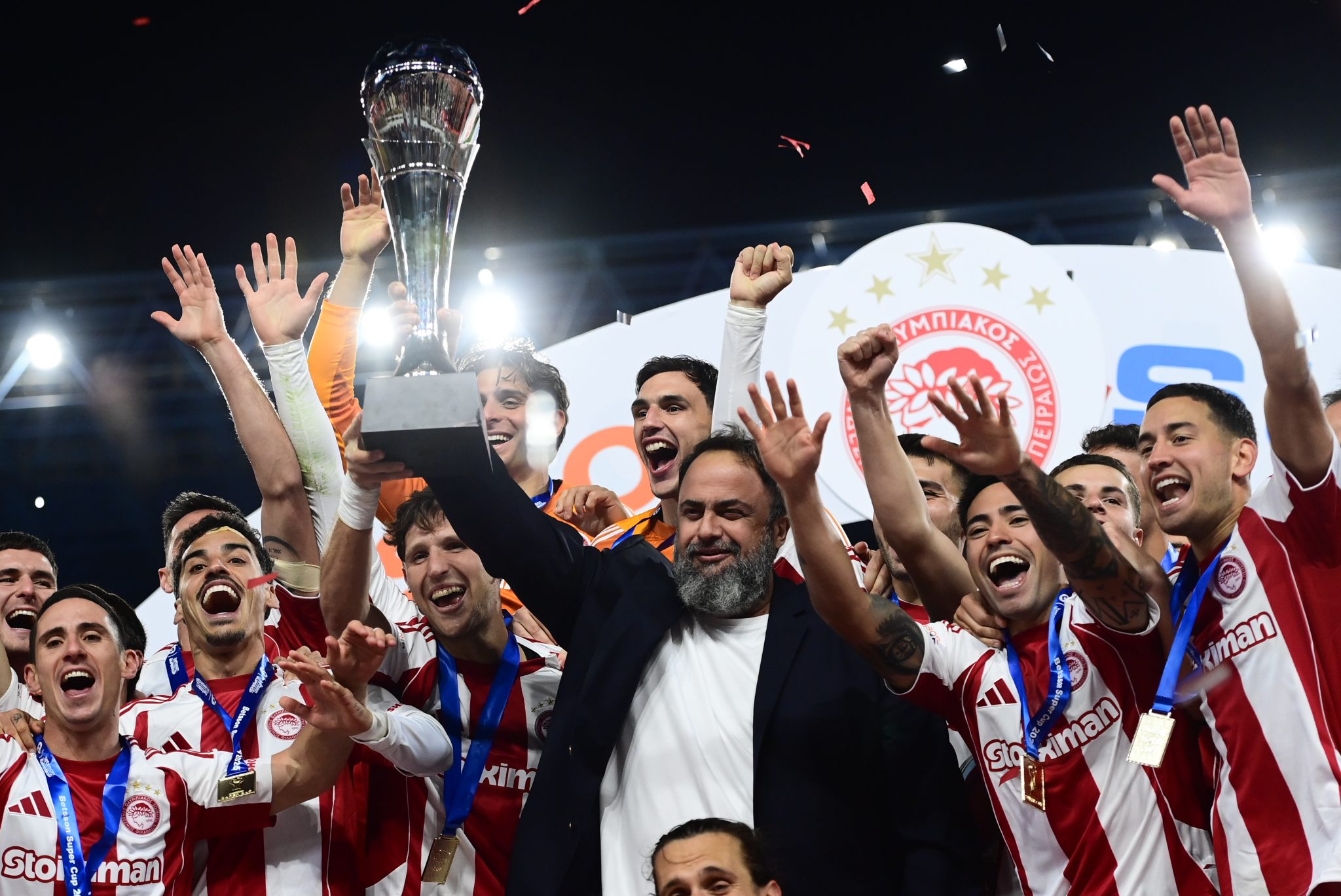 Βαγγέλης Μαρινάκης: «Χρυσό τρεμπλ των 100 χρόνων» (pic)