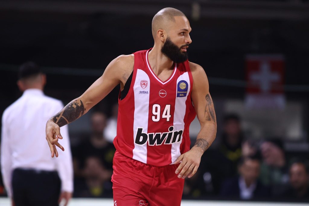 Άρης Betsson – Ολυμπιακός 84-95: Ζορίστηκαν αλλά έκαναν το 12/12 οι «ερυθρόλευκοι»