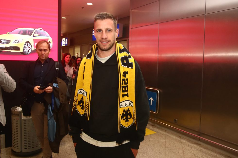 Έφτασε στην Αθήνα για την ΑΕΚ ο Βάργκα