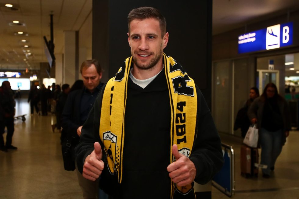 Μάνατζερ Βάργκα: «Η ΑΕΚ αποτελεί ένα βήμα μπροστά για την καριέρα του»