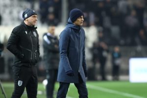 «Gata Roumanikia»: Κι όμως, ο Λουτσέσκου έγινε τραγούδι! (vid)