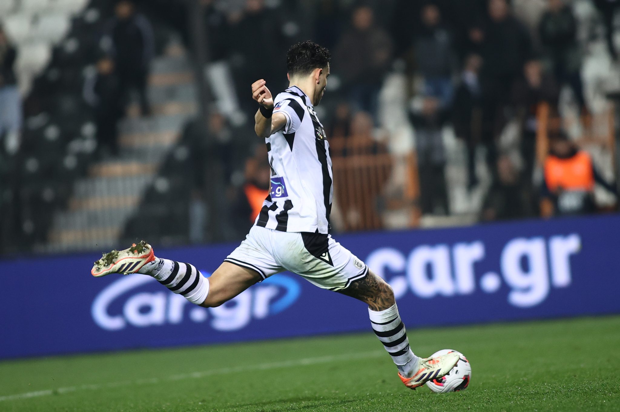 ΠΑΟΚ: Γι’ αυτό δόθηκε επανάληψη στο πέναλτι του Μιχαηλίδη