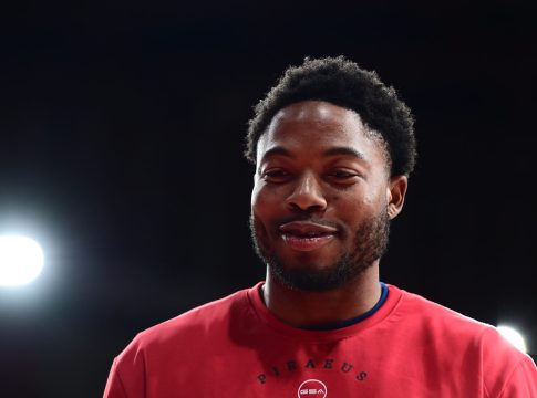 Τι αποκάλυψε ο Μπαρτζώκας για το ντεμπούτο του Τζόουνς