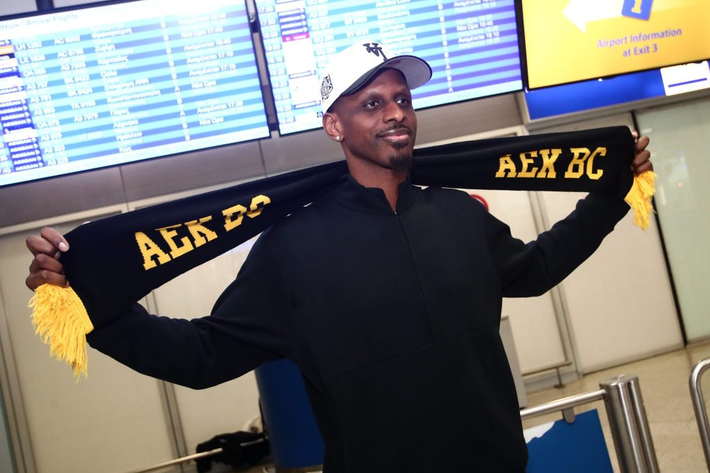 Πρώτη προπόνηση για Νάναλι στην ΑΕΚ (vid)