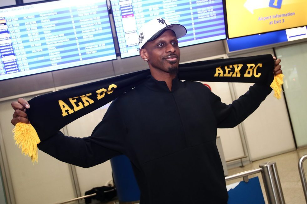 Πρώτη προπόνηση για Νάναλι στην ΑΕΚ (vid)