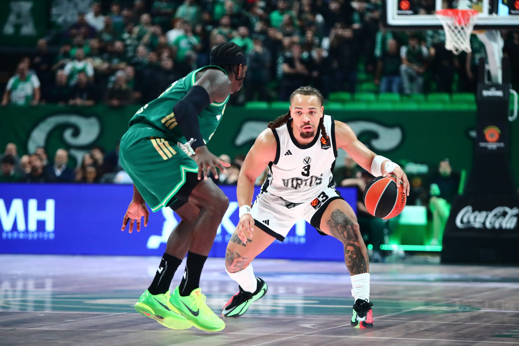 Έντουαρντς from the logo: Το «τρελό» σουτ του Αμερικανού στο ΟΑΚΑ (vid)