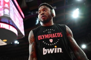 Ολυμπιακός: Με Τζόουνς και Γουόρντ κόντρα στην Καρδίτσα – Εκτός ο Νιλικίνα