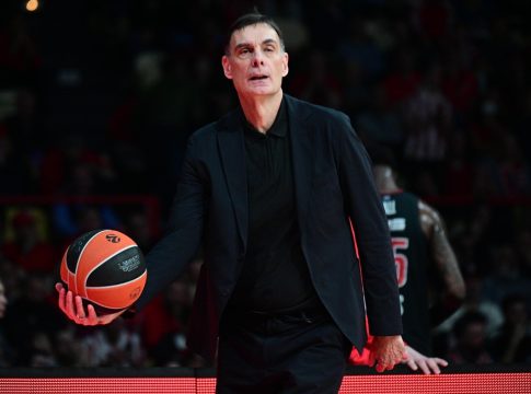 Μπαρτζώκας: «Δείχνει βαρύ το διάστρεμμα του Μόρις, θα κάνει μαγνητική, είναι πολύ πρησμένος ο αστράγαλος»