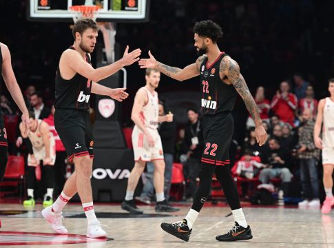 Παρτιζάν – Ολυμπιακός: Ψάχνει διπλό τετράδας στο Βελιγράδι χωρίς Τζόουνς και Μόρις