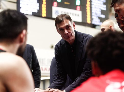 Μπαρτζώκας: «Έπρεπε να κάνουμε διαχείριση και να βρουν ρυθμό οι Γουόρντ και Τζόουνς»