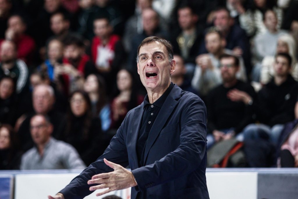 Μπαρτζώκας: «Το χρέος μας είναι να βελτιωνόμαστε και να παίζουμε καλό μπάσκετ»