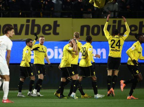 Προηγήθηκε με Κοϊτά η ΑΕΚ, ισοφάρισε με Γένσεν ο Άρης (1-1, vids)