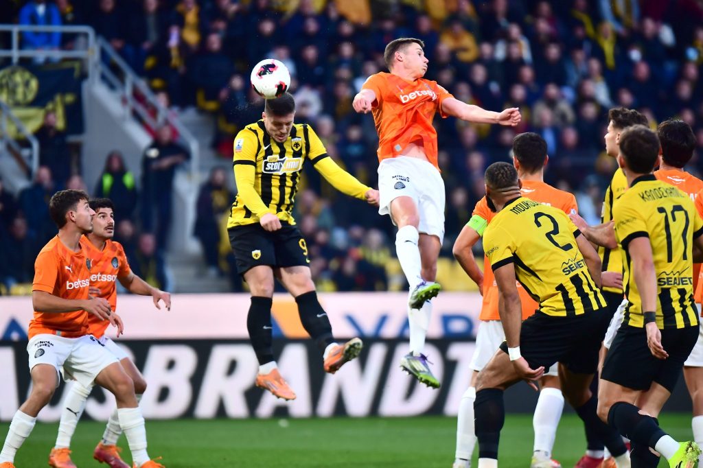 Δοκάρι για την ΑΕΚ με τον Γιόβιτς (vid)