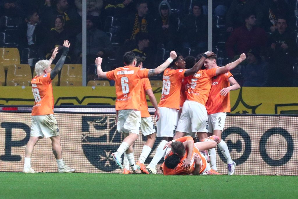 ΑΕΚ – ΟΦΗ 0-1: Σπουδαίοι Κρητικοί, έκαναν «κηδεία» στην Ένωση και πήραν την πρόκριση για τα ημιτελικά