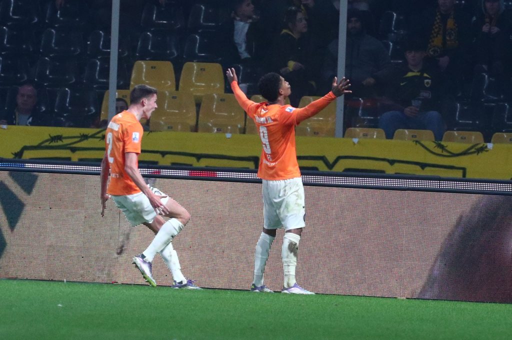 Προηγείται ο ΟΦΗ στην OPAP Arena με τον Σαλσέδο (vid)