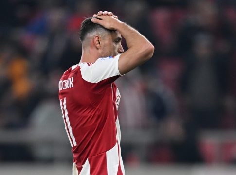 Χωρίς τον Γιάρεμτσουκ κόντρα στον Άγιαξ ο Ολυμπιακός