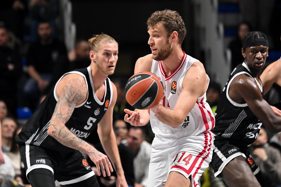 Ο Βεζένκοφ «τρομάζει» μετά τον Παναθηναϊκό: Οι… MVP εμφανίσεις του σταρ του Ολυμπιακού (vids)