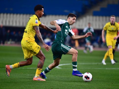 Παντελίδης: «Μοναδικό συναίσθημα το ντεμπούτο με αυτή τη φανέλα – Αξίζαμε την πρόκριση»