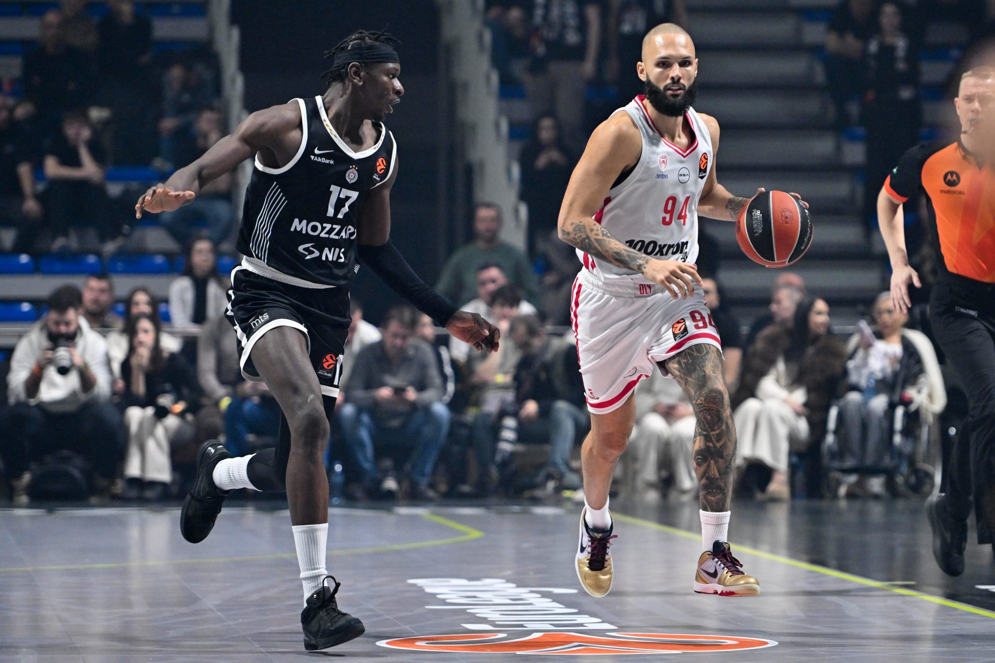 Η αρχηγική παρέμβαση του Φουρνιέ σε τάιμ άουτ του Ολυμπιακού (vid)