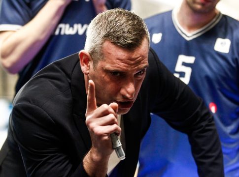 Παπανικολόπουλος: «Δεν μπορέσαμε να κλείσουμε τον Μπάρτλεϊ και αυτό έκρινε το παιχνίδι»