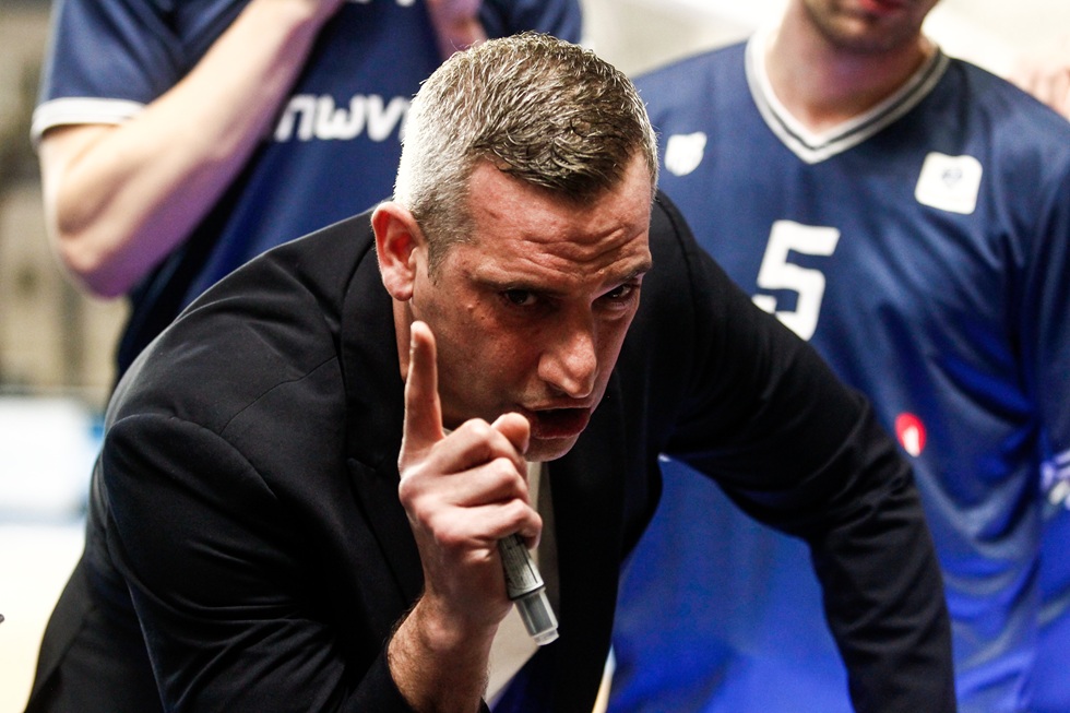 Παπανικολόπουλος: «Δεν μπορέσαμε να κλείσουμε τον Μπάρτλεϊ και αυτό έκρινε το παιχνίδι»