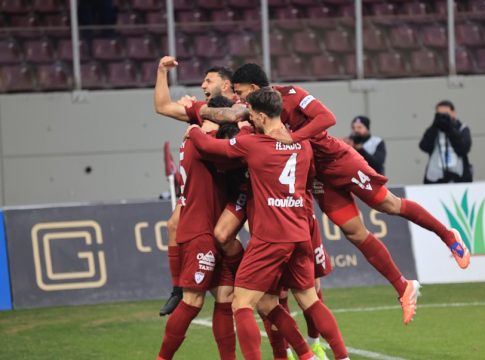 ΑΕΛ Novibet – Άρης 1-0: «Ανάσαναν» οι Θεσσαλοί, «καταρρέουν» οι Θεσσαλονικείς