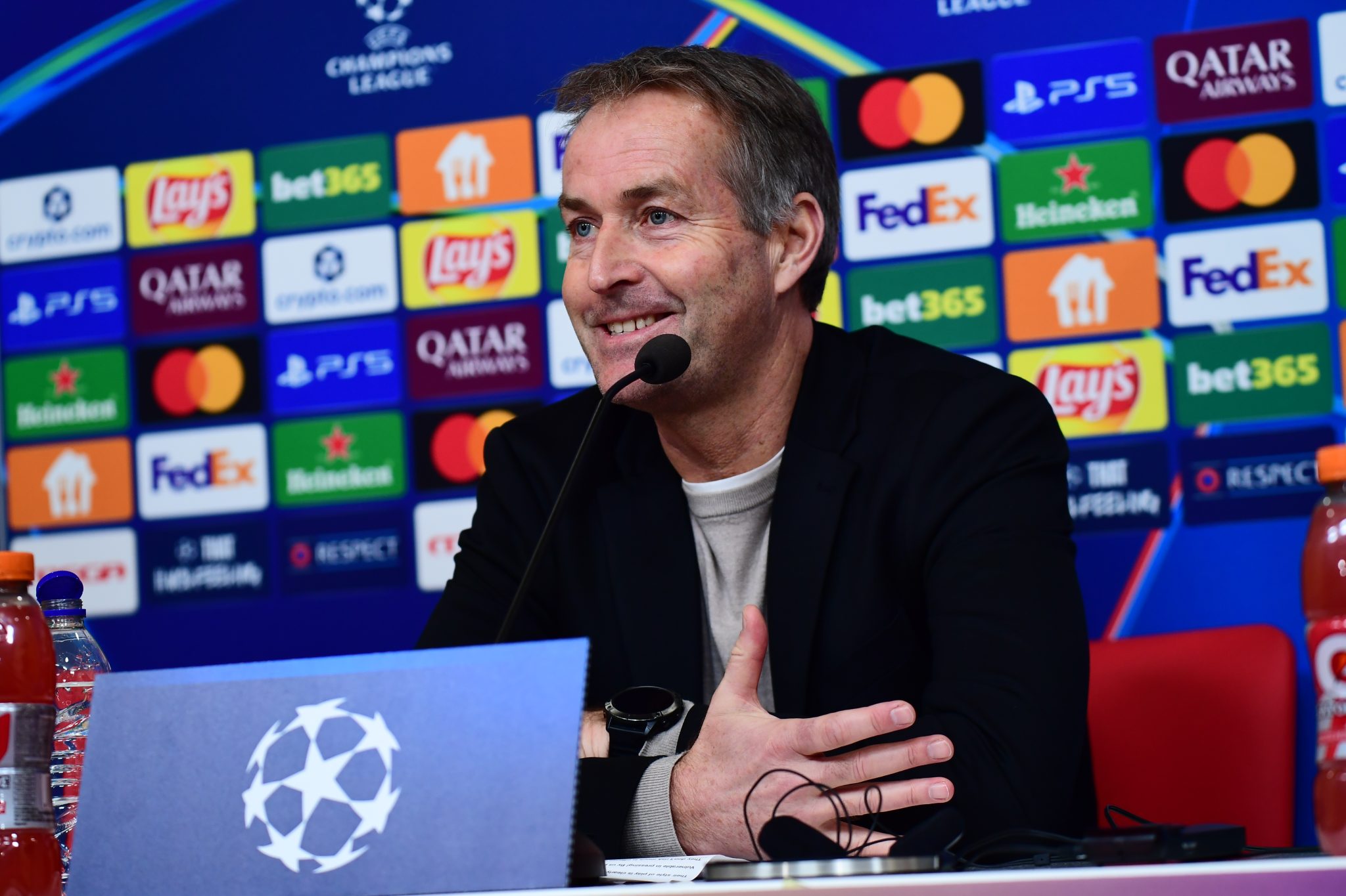 Χιούλμαντ: «Υπέροχη η ατμόσφαιρα στο Καραϊσκάκη, θα είναι ένας σκληρός αγώνας»