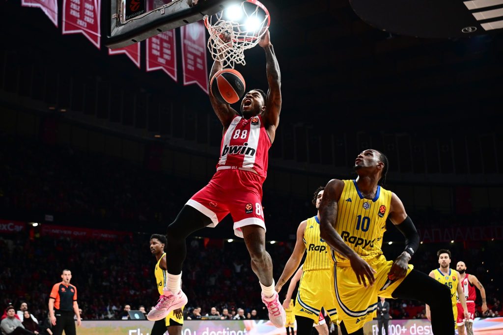 Προπονήθηκαν κανονικά Τζόουνς, Μιλουτίνοφ – Πρώτη για Τζ’οσεφ