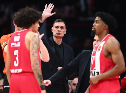 Κόντρα στην Μπαρτσελόνα με… φόντο την τετράδα ο Ολυμπιακός