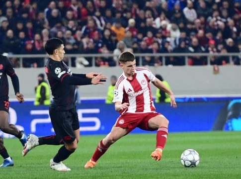 «Παραμένει στη λίστα της Μάντσεστερ Γιουνάιτεντ ο Μουζακίτης»