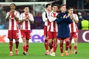 Εκτοξεύει τις πιθανότητες πρόκρισης ο Ολυμπιακός – Τι λένε οι αριθμοί ενόψει της τελευταίας αγωνιστικής (pics)