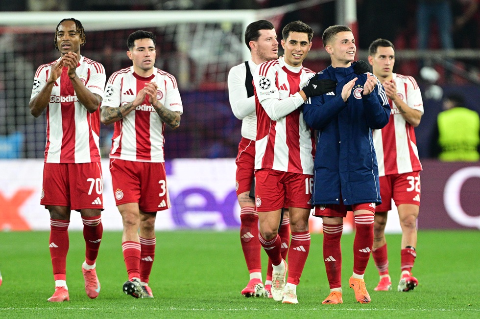 Εκτοξεύει τις πιθανότητες πρόκρισης ο Ολυμπιακός – Τι λένε οι αριθμοί ενόψει της τελευταίας αγωνιστικής (pics)