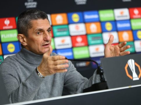 Live streaming η συνέντευξη Τύπου του Ραζβάν Λουτσέσκου