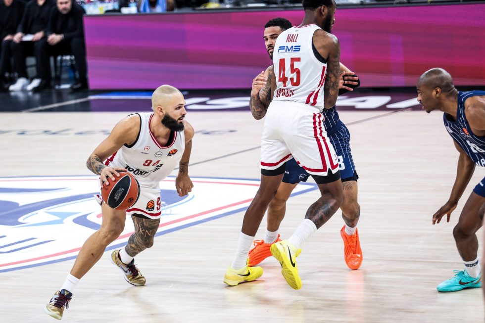 Ολυμπιακός: Το σχήμα χωρίς καθαρό playmaker, o «primary handler» Φουρνιέ και ο… ιδανικός Τζόουνς (vids)