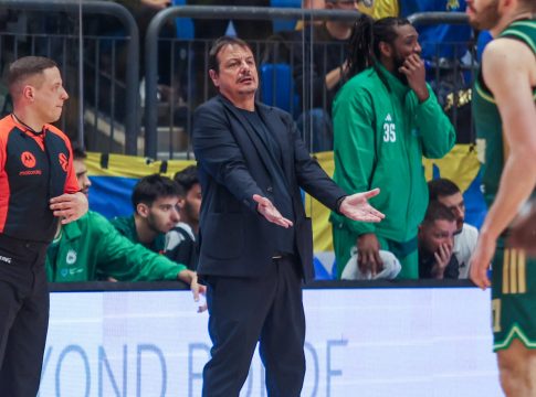 Έξαλλος ο Αταμάν με τις αποδοκιμασίες: «Μου έλεγαν να μην έρθω στο Ισραήλ – Ήμασταν άτυχοι στο τέλος»