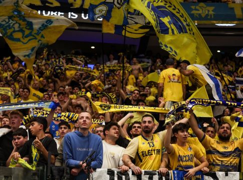 Πρόστιμο της Euroleague στη Μακάμπι για τα υβριστικά συνθήματα προς τον Αταμάν