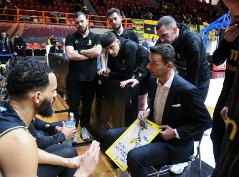 Άρης: Ο Μίλιτσιτς πήγε να πάρει το μεγάλο διπλό στην Τουρκία, ο Μίλιτσιτς το έχασε που ξέχασε τους σέντερ