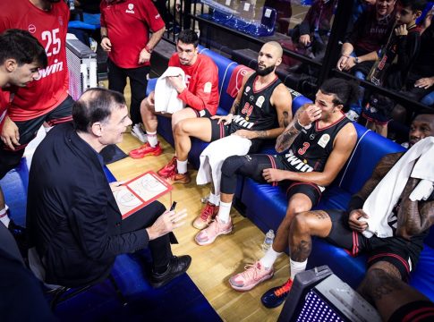 Μπαρτζώκας: «Ο τρόπος που σφυρίχτηκε το παιχνίδι ήταν λίγο αλλοπρόσαλλος» – Δεν απάντησε για τον Τζόσεφ