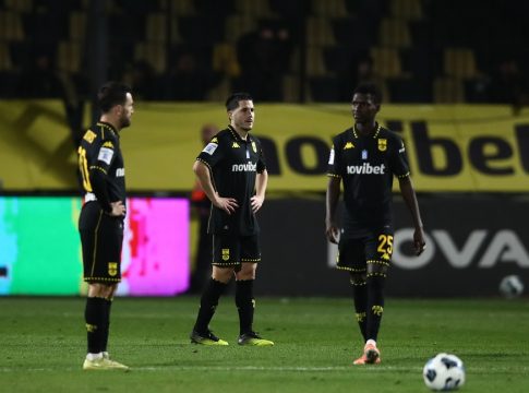 Άρης – Λεβαδειακός: Πόσα λάθη έκανε η κιτρινόμαυρη άμυνα, με αποτέλεσμα να δεχθεί το δεύτερο γκολ