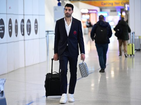 Αναχώρησε για τον «τελικό» με τον Άγιαξ ο Ολυμπιακός (pics)